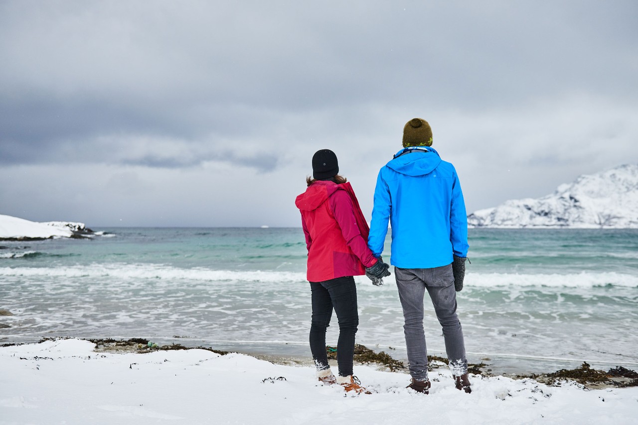 jente og gutt i grotfjord.foto