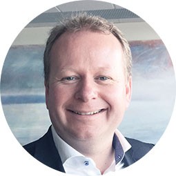 Jon Erik Høyem, Direktør for distribusjon og investeringsrådgivning i SpareBank 1 Forvaltning