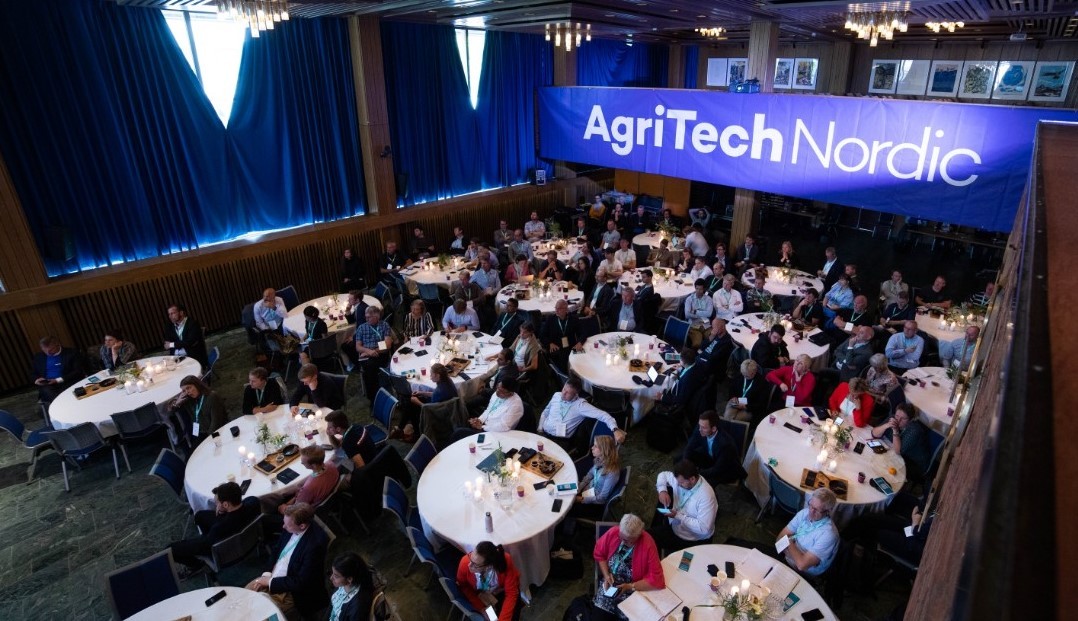 AgriTech Nordic landbrukskonferanse taler fra scenen