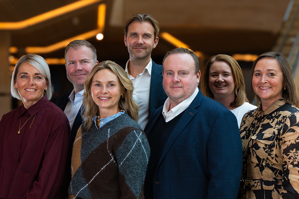 En liten gjeng av de ansatte i Private Banking SpareBank 1 Sør-Norge. Foto. 